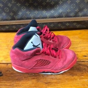 Jordan 5 Retro Red Suede 440889-602